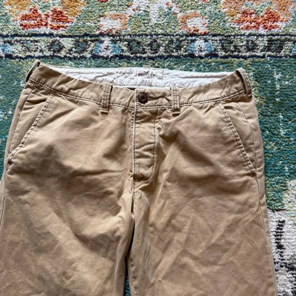 Hollister Men’s Beige Casual chino Pants